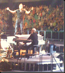 Bruce takes to the Piano!